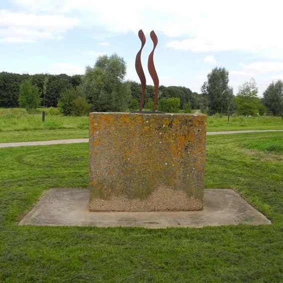 People Sculpture byTolleck Winner